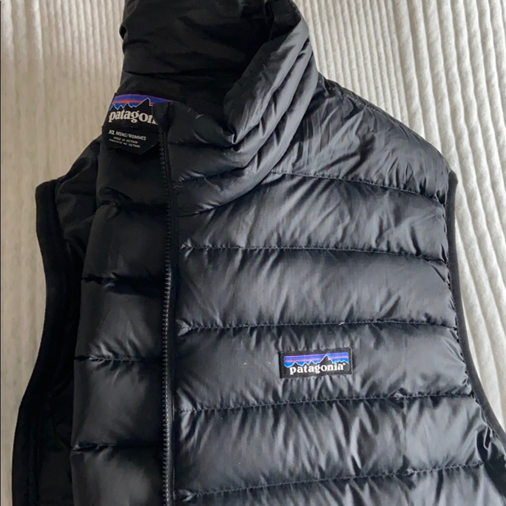 Patagonia down vest -  black